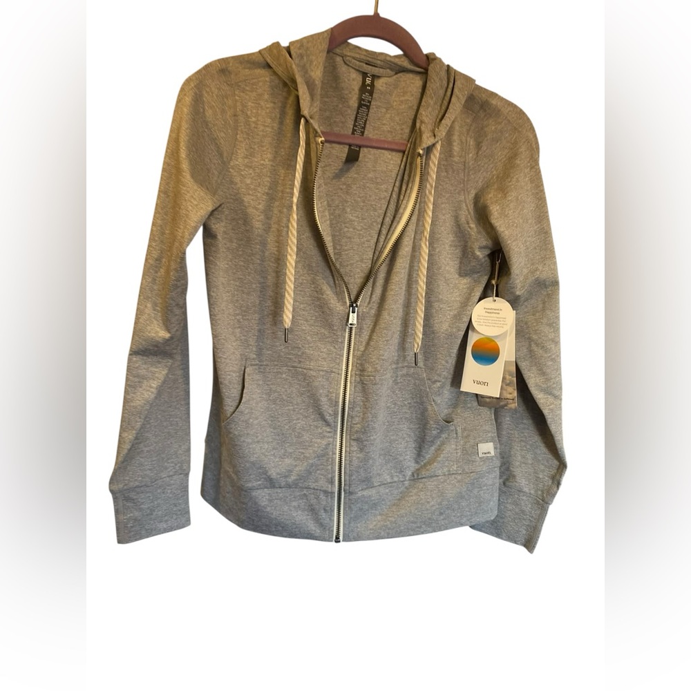 NWT Vuori halo performance hoodie PALE GREY HEATHER Size XS - Picture 2 of 3